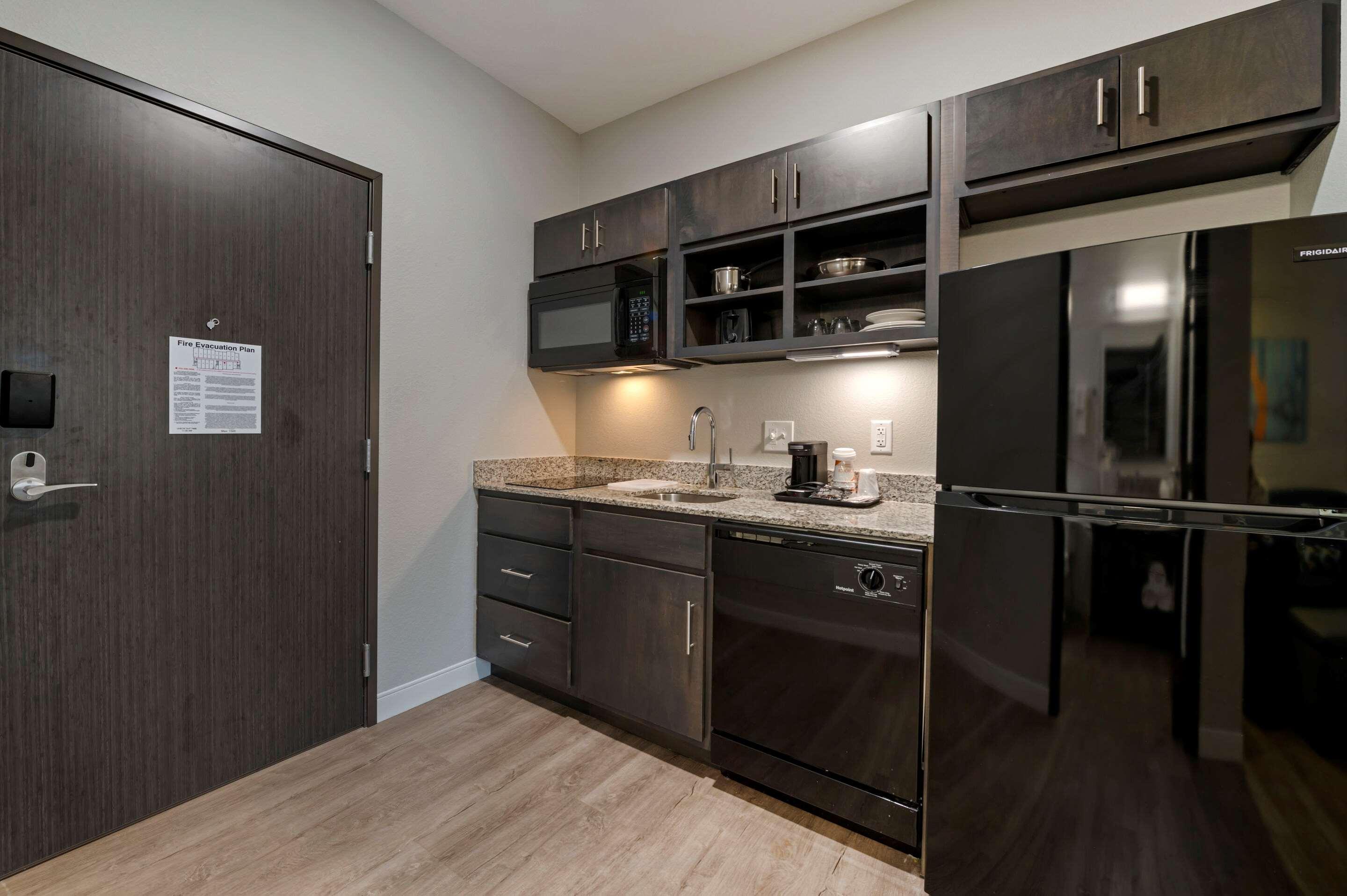 Mainstay Suites Cincinnati University - Uptown المظهر الخارجي الصورة