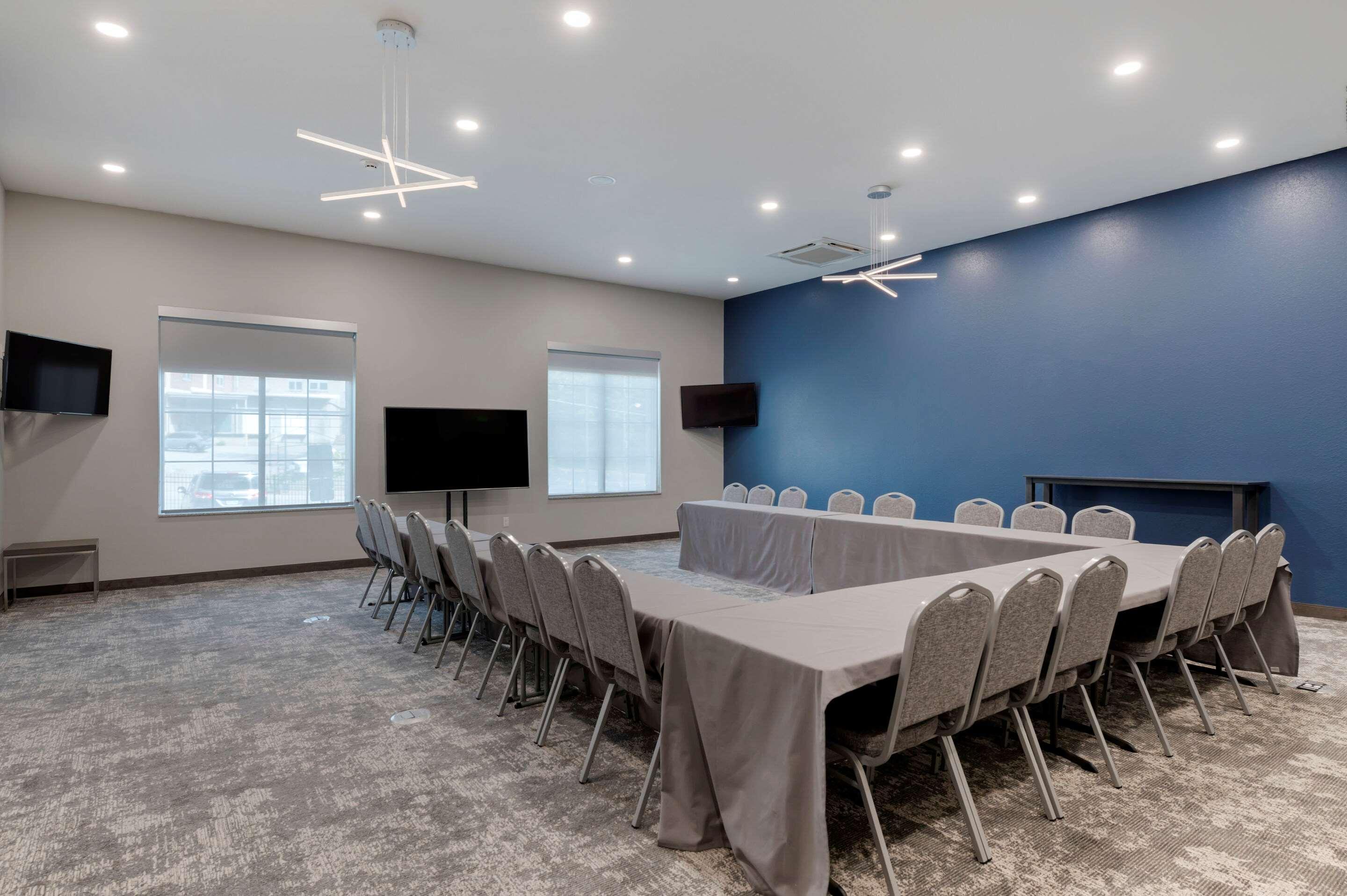 Mainstay Suites Cincinnati University - Uptown المظهر الخارجي الصورة