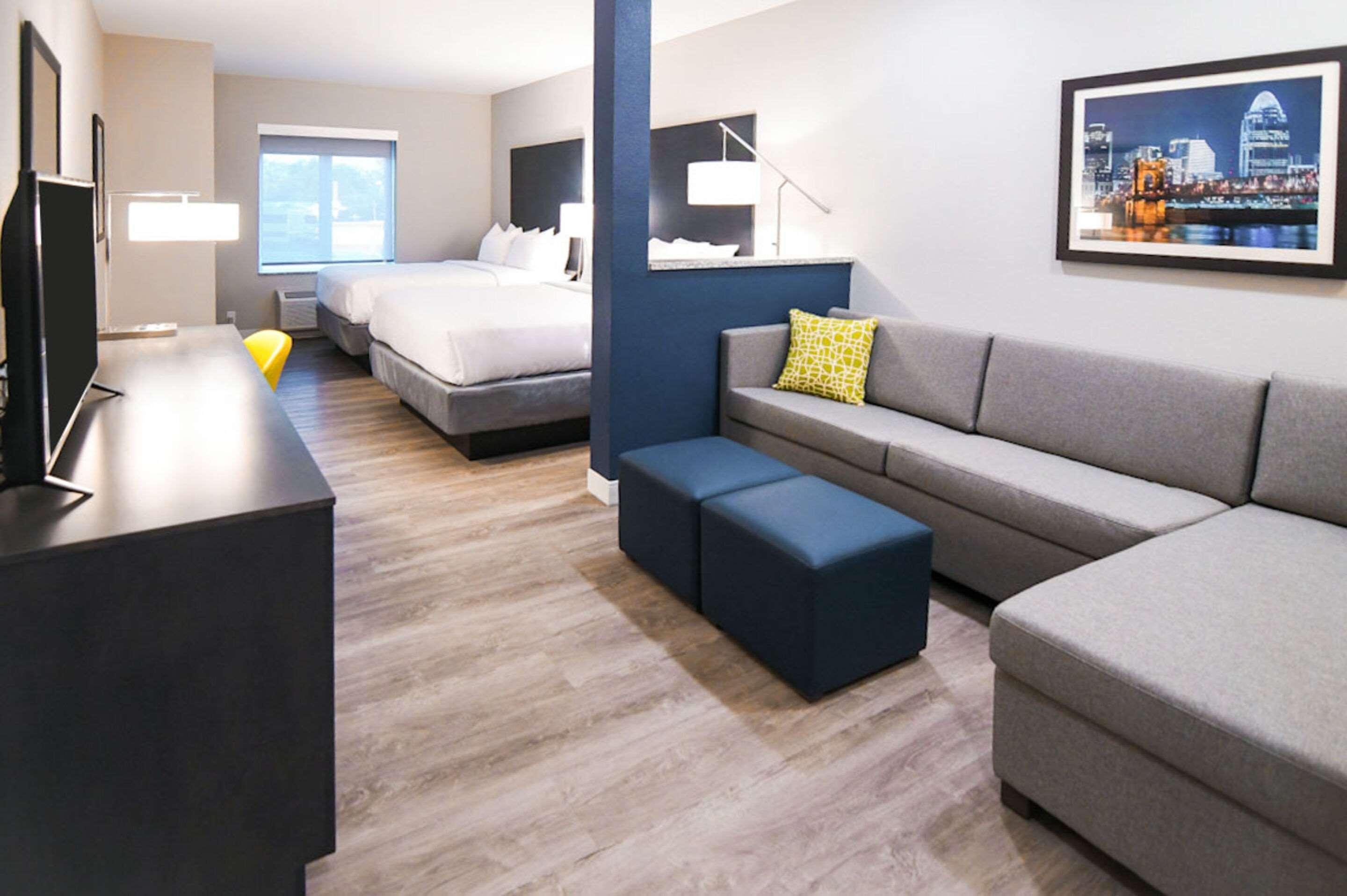 Mainstay Suites Cincinnati University - Uptown المظهر الخارجي الصورة