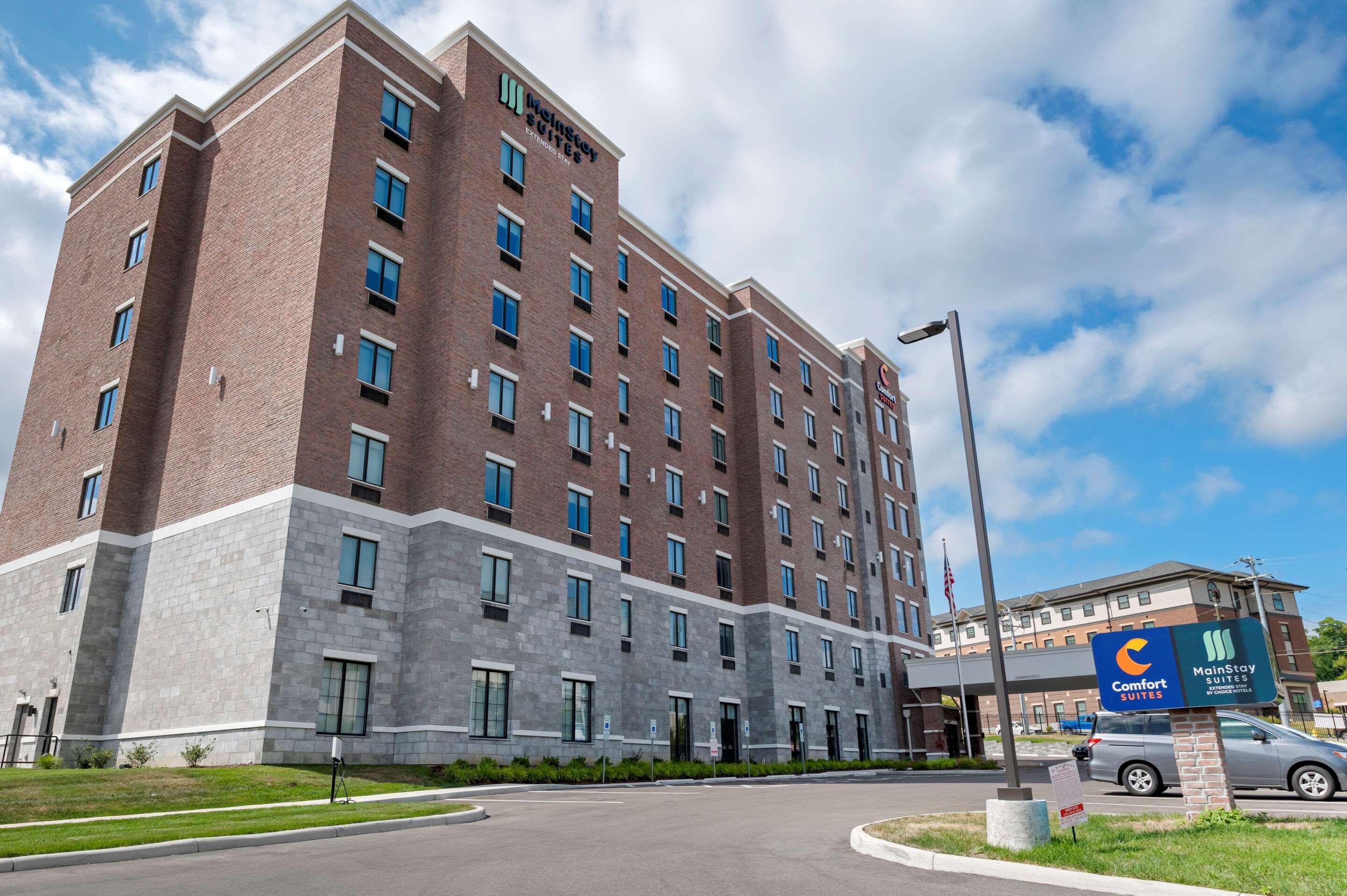 Mainstay Suites Cincinnati University - Uptown المظهر الخارجي الصورة