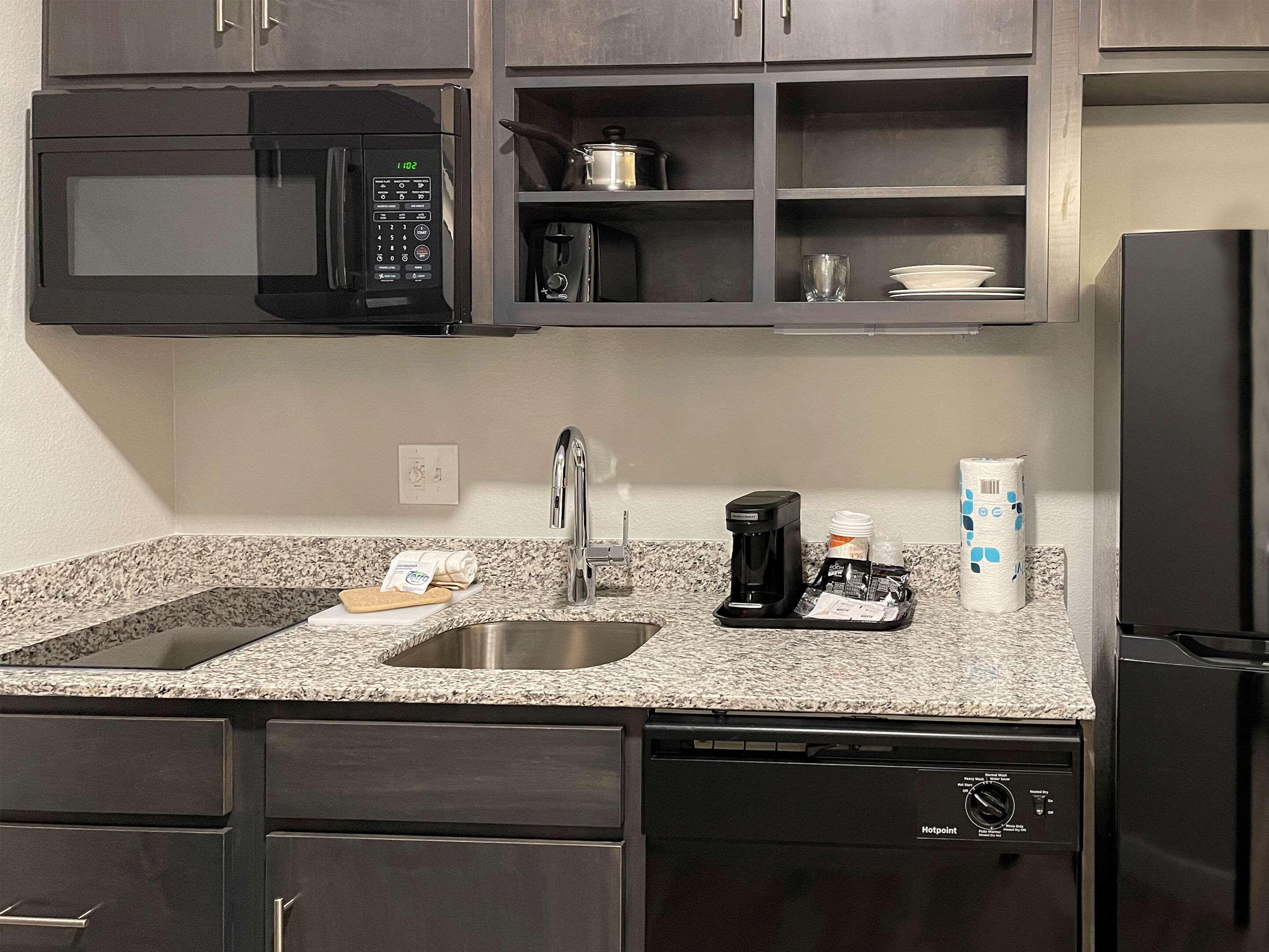 Mainstay Suites Cincinnati University - Uptown المظهر الخارجي الصورة